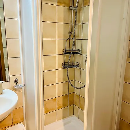 Gyoengy Lejlighedshotel 4*