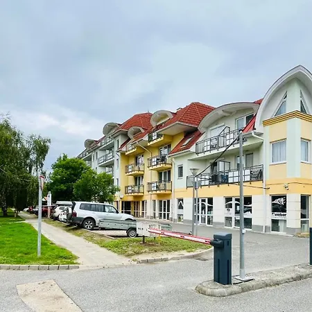 Gyoengy Aparthotel Zalakaros
