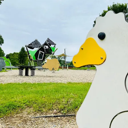 Gyoengy 公寓式酒店 4*