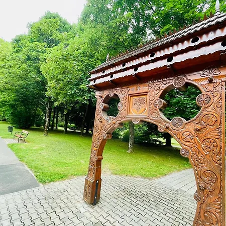 Gyoengy Aparthotel *