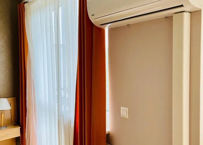 Apart Otel Gyoengy 4*