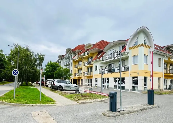 Gyoengy 公寓式酒店 佐洛卡罗斯