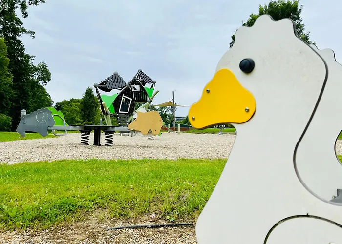 Gyoengy 公寓式酒店 4*