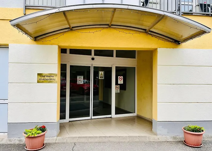 Gyoengy 公寓式酒店 佐洛卡罗斯